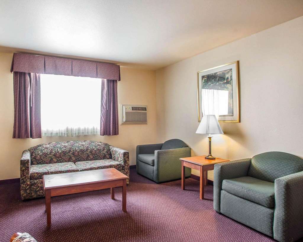 Quality Inn & Suites Hannibal Quarto foto
